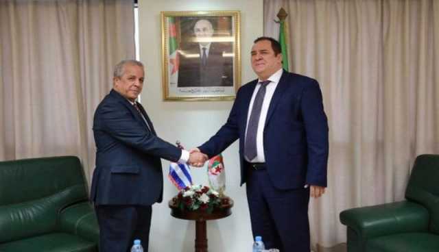 الاتفاقيات الموقعة في مجال الإعلام محور لقاء وزير الاتصال والسفير الكوبي