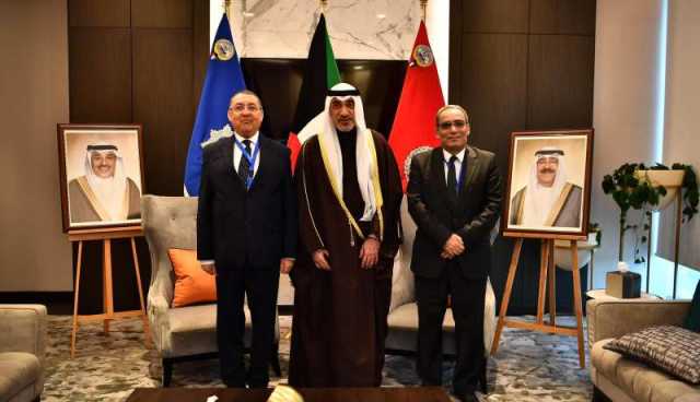 مراد يبحث مع نظيره الكويتي تعزيز التعاون الثنائي