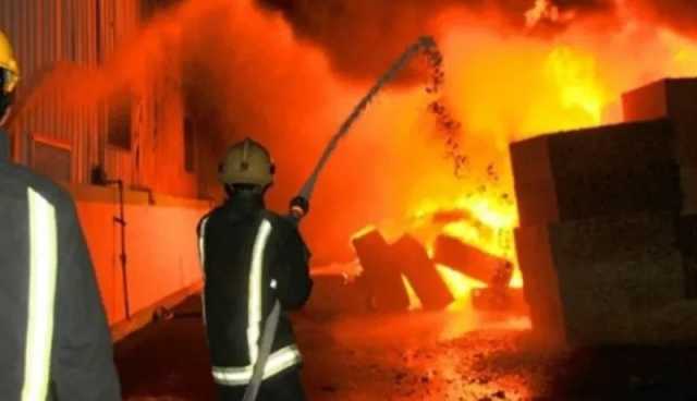 أم البواقي.. حريق مستودع لتخزين حفاظات الأطفال بعين مليلة
