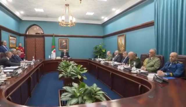 رئيس الجمهورية يترأس اجتماعا للمجلس الأعلى للأمن