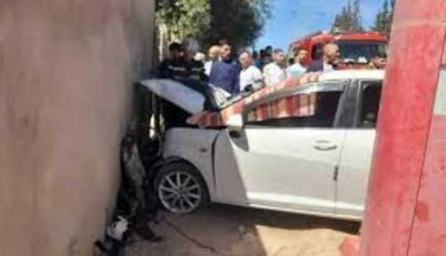 سكيكدة.. قتيل وجريح في انحراف سيارة واصطدامها بجدار منزل