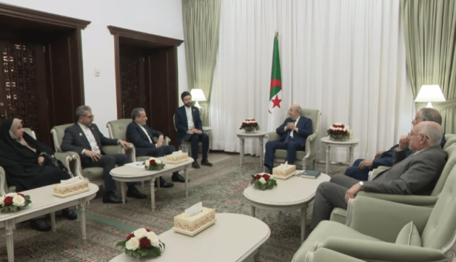 رئيس الجمهورية يستقبل وزير الخارجية الإيراني