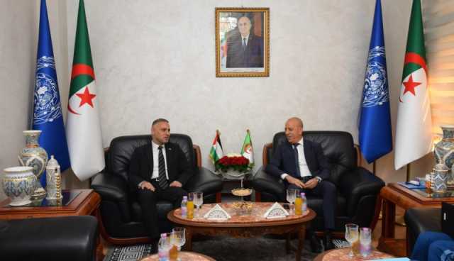 المدير العام للأمن يستقبل السفير الفلسطيني