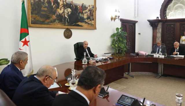 رئيس الجمهورية يأمر بدراسة التحضير لإطلاق خط بحري يربط الجزائر بسلوفينيا