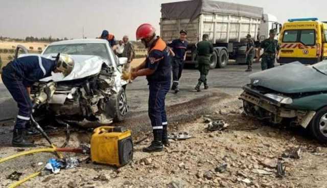 عين الدفلى.. 4 جرحى اصطدام بين سيارتين بالعبادية