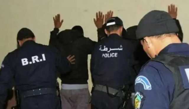  أم البواقي.. توقيف مجموعة من المبحوث عنهم وحجز سلاح ناري دون رخصة بعين البيضاء