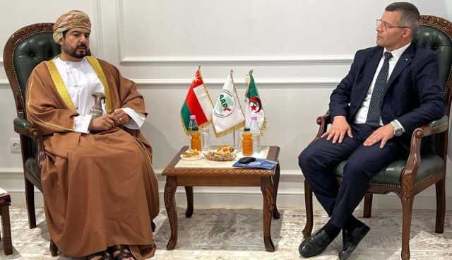 خط بحري وأسطول صيد ومصنع للسيارات.. مشاريع هامة بين الجزائر وعمان