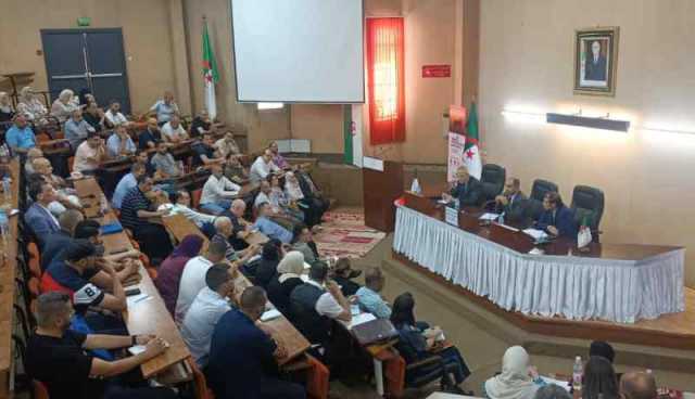 تشجيع مستوردي العلامة الواحدة والناشطين في مجال الألبسة والأحذية على الاستثمار المحلي