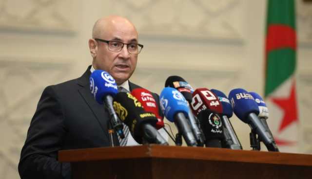 زيتوني يفتتح أشغال يوم إعلامي حول السجل العمومي للمستفيدين الحقيقيين