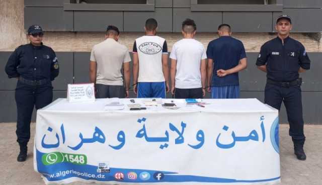 وهران: تفكيك عصابة تستهدف سائقي “تطبيقات الهاتف” لسرقة سياراتهم