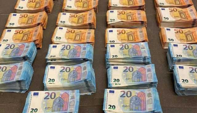 فحص بجهاز “إيكوغرافي” يكشف محاولة إمرأتين تهريب قرابة 12 ألف أورو بمناطق حساسة من جسمهما بوهران