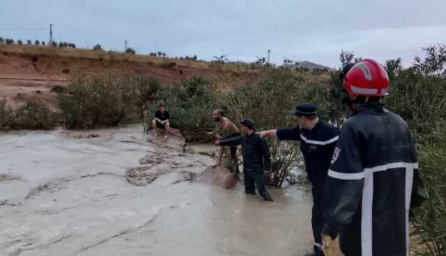 سعيدة.. انقاذ شخص حاصرته المياه بواد سرانو في سيدي اعمر