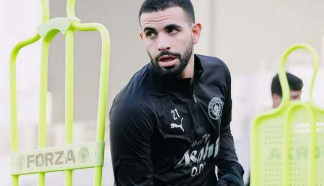 بعد غياب طويل.. ايت نوري يعود إلى التشكيلة الأساسية لمانشستر سيتي