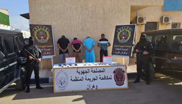 الإطاحة بشبكتي التهريب الدولي للمركبات والتزوير في وهران