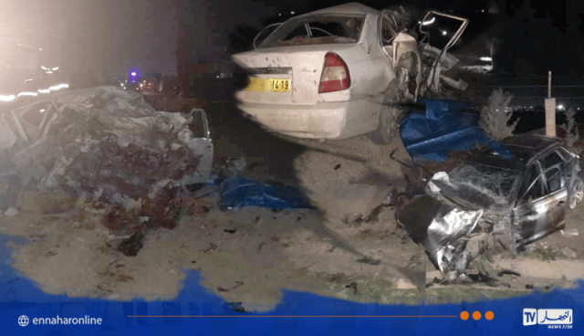 سطيف.. 5 قتلى و3 جرحى في اصطدام بين سيارتين وشاحنة ذات مقطورة