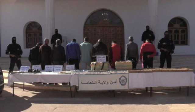 النعامة.. توقيف 10 أشخاص بينهم مغربي وضبط 116 كلغ من الكيف 