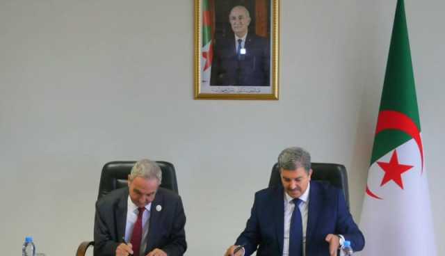 وزارة الاتصال توقع على اتفاقية تعاون مع المجلس الأعلى للغة العربية