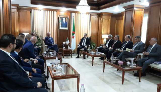 عرقاب يبحث مع وفد “سيمنس” الألماني تعزيز التعاون الطاقوي