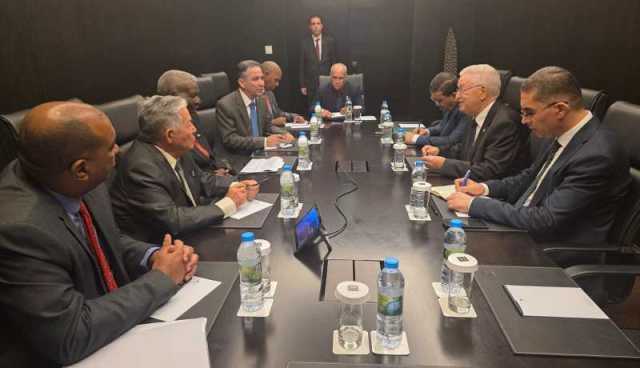 رئيس مجلس الأمة يتحادث في لواندا مع رئيس الجمعية الوطنية الكوبية