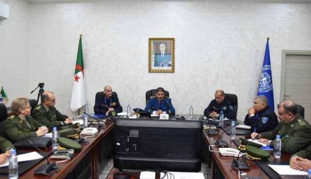 إطارات من قيادة الدرك تزور المديرية العامة للأمن الوطني