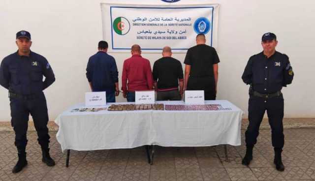 شرطة سيدي بلعباس تحجز أكثر من 4 كلغ “كيف” و600 مؤثر عقلي