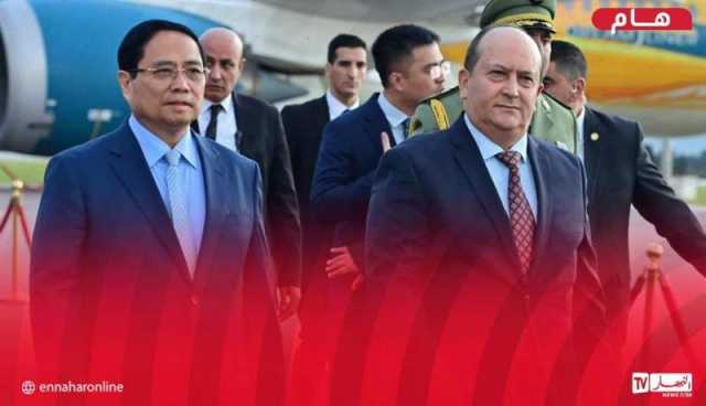 الوزير الأوّل يجري لقاءً مع نظيره الفيتنامي