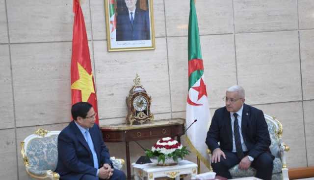 بوغالي رئيس الوزراء الفيتنامي.. وهذا مادار بينهما