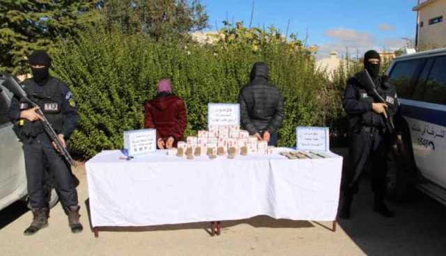 خنشلة.. توقيف شخص وامرأة وحجز 20 كلغ من المخدرات