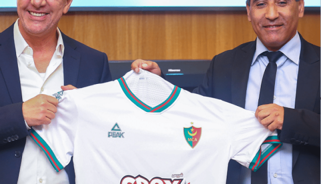 مولودية الجزائر توقع عقد شراكة جديد مع شركة “كروكس”