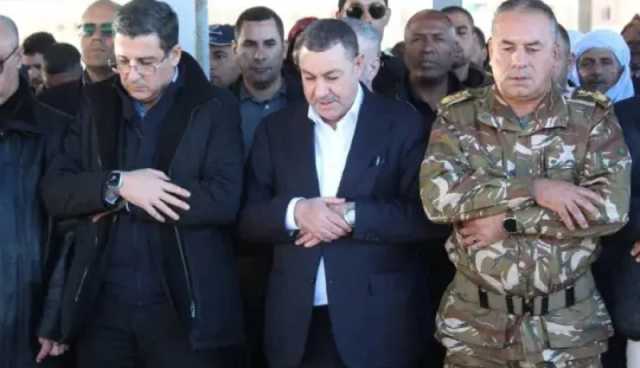 بشار.. وزيرا الداخلية والصحة يحضران تشييع جنازة عدد من ضحايا حادث بني عباس