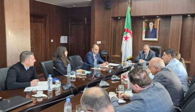 تنصيب لجنة التحكيم لجائزة رئيس الجمهورية لأحسن مُصدّر