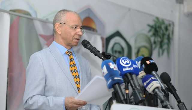 بن قرينة يهاجم “الماك” ويؤكد.. التلاحم الوطني كفيل بإفشال المشاريع الرامية إلى ضرب وحدة البلاد