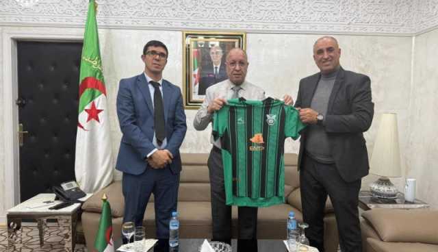 والي قسنطينة عبد الخالق صيود يجدد دعمه لفريق شباب قسنطينة