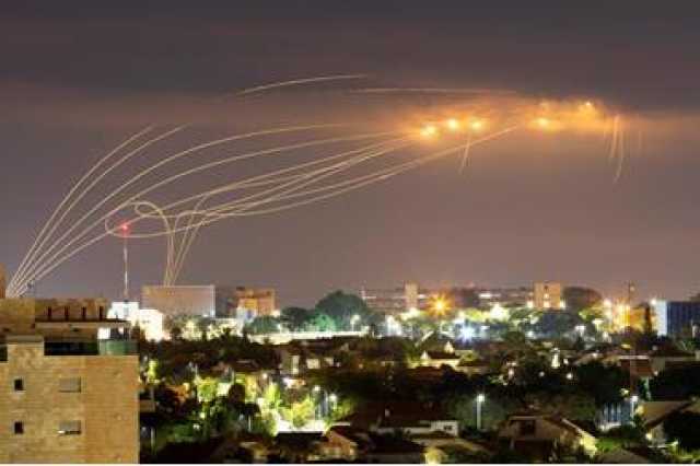 صفارات الإنذار تدوي في منطقة تل أبيب الكبرى ووسط إسرائيل وجنوبها