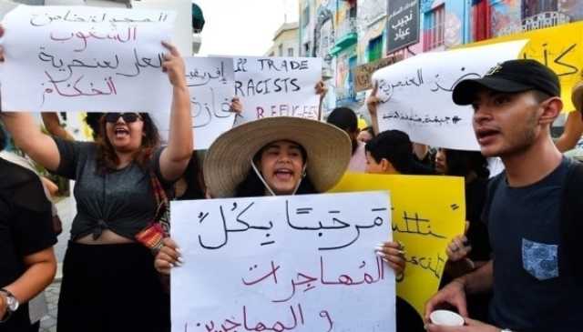 موقع 24 : منظمات تونسية تدعو للإسراع في إيواء مهاجرين طردوا من صفاقس