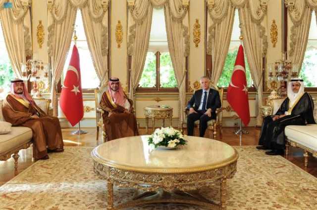 الاقتصاد “الحقيل” يلتقي حاكم إسطنبول وعدداً من الرؤساء التنفيذيين للشركات التركية