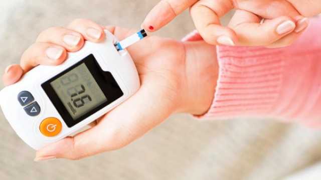 كيف تتحكم في نسبة السكر في الدم لحماية صحتك؟