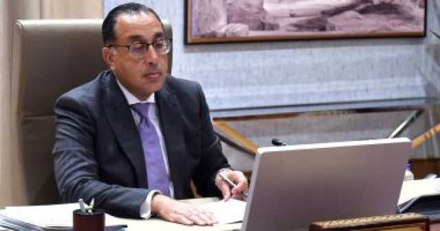 رئيس الوزراء: لا يمكن قطع أو تخفيف الكهرباء عن المناطق السياحية أو الساحلية