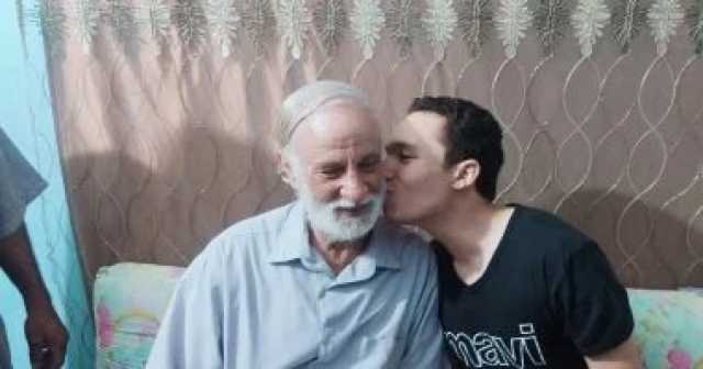 الأول على الثانوية العامة 'علمى' مدارس ستيم: حفظ القرآن ودعاء الوالدين سر تفوقى