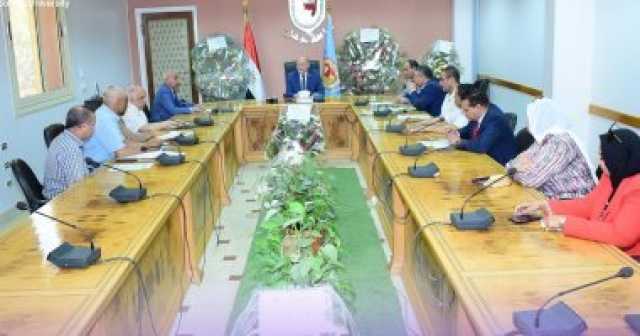 جامعة سوهاج تتابع استعداداتها لبدء المرحلة الأولى من تنسيق الجامعات