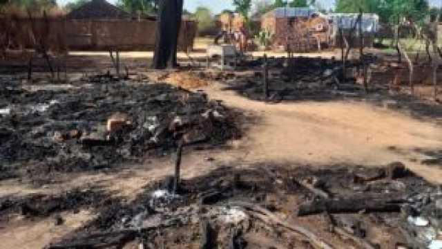 دفن ما لا يقل عن 87 جثة في مقبرة جماعية في غرب دارفور