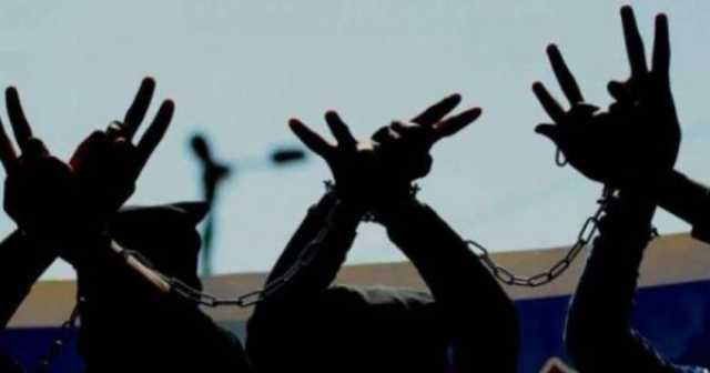 مركز فلسطين: 6 قرارات وقوانين عنصرية استهدفت حقوق الأسرى