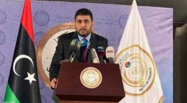 رداً على اختطاف وزير مالية سابق.. قبائل ليبية تغلق حقول النفط