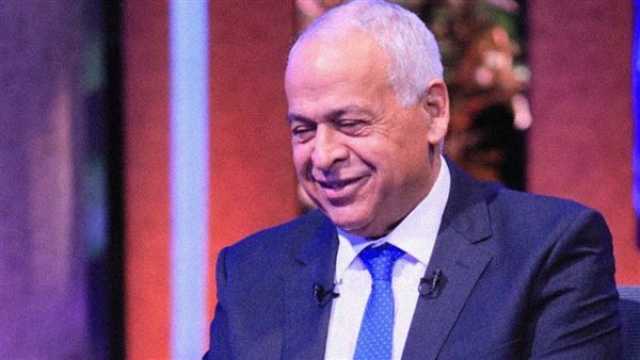 - النيران تنهش مجلس إدارة سموحة.. وفرج عامر يتعدى على أشرف مختار لفظيا