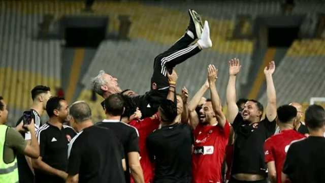 'الدوري في الجزيرة'.. العراب السويسري يقهر غريمه التقليدي بخمسة ألقاب في موسم واحد ترفيه