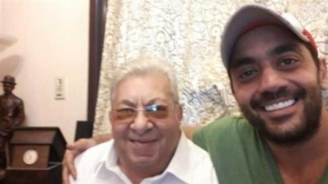 الفن واهله فاروق فلوكس يصدم جمهوره بسر عن ابنه فماذا كشف؟
