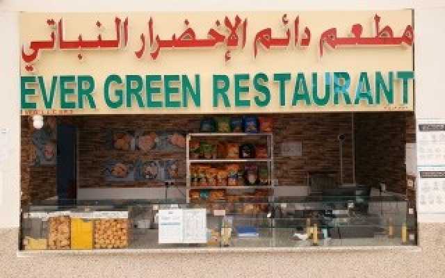 إغلاق مطعم في 'الظفرة' بعد ضبط حشرات في 'الأواني'