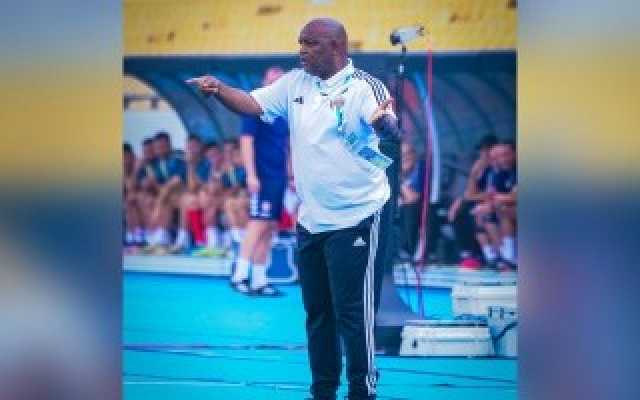 - موسيماني.. سعيد بتأهل الوحدة وغير راضٍ عن استقبال الأهداف