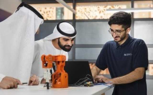 محمد بن زايد للذكاء الاصطناعي تطلق برامج دراسات عليا في علم الروبوتات وعلوم الحاسوب