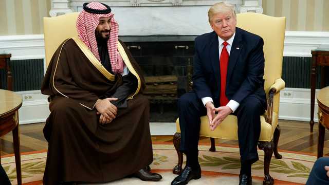 رسالة إيرانية غامضة قبيل لقاء بن سلمان وترامب.. هل تتحرّك الدبلوماسية السعودية في قلب العاصفة؟